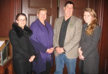 Show agrees to Yakkerboo ties