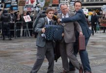 Unfinished script, unfunny movie