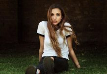 Kaity shares stage with Guns N’ Roses