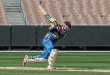 Chasemore backflips, joins Berwick