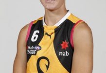 Rising star claims top award