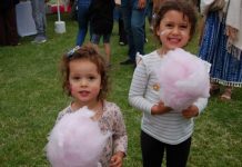 Twilight market draws a crowd