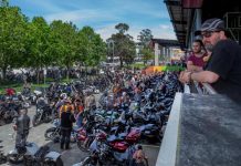 Riders ‘rumble’ to Market