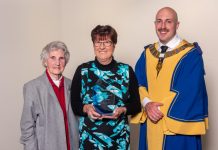Dot Griffin receives Stan Henwood Award