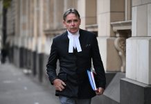 Accused double murderer apologises to victims’ families