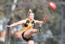 Symonds returns in big Rays win