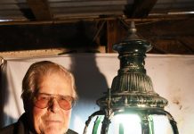 Residents show lamp retrofit ‘quick and easy’