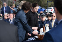 Blue Ribbon tributes at Springvale