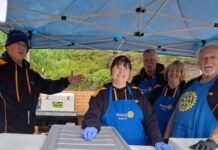 Wet weather doesn’t deter hunters and collectors