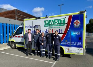 Mobile Stroke Unit rushes to save Cockatoo man