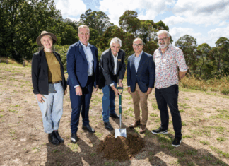 Councils call for Growing Suburbs Fund to be restored