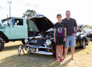 Cars shine in Lang Lang