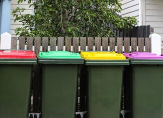 Council joins local government rubbish rebellion by delaying introduction of $3 million glass-only bin