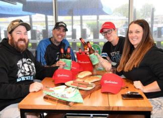 Super Bowl fever hits