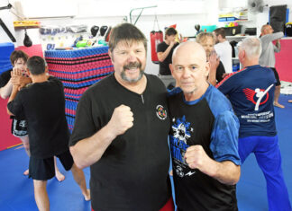 7-Time World Champion teaches survival against machete attacks