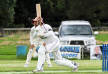 Hawks hungry for upset as Warriors chase four on the trot